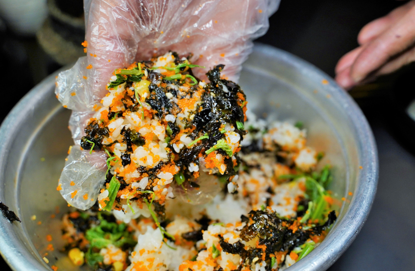 韓式料理 豆腐煲 聚餐 親子 夠味 小菜免費 韓國料理 家樂福