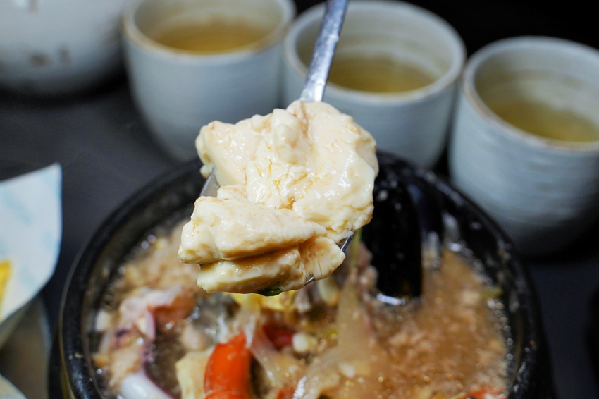 韓式料理 豆腐煲 聚餐 親子 夠味 小菜免費 韓國料理 家樂福