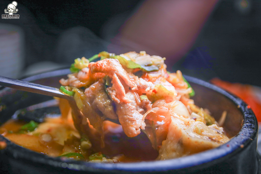 玉豆腐 韓國料理 部隊鍋 泡菜 免費小菜 鍋 家樂福-8660.jpg