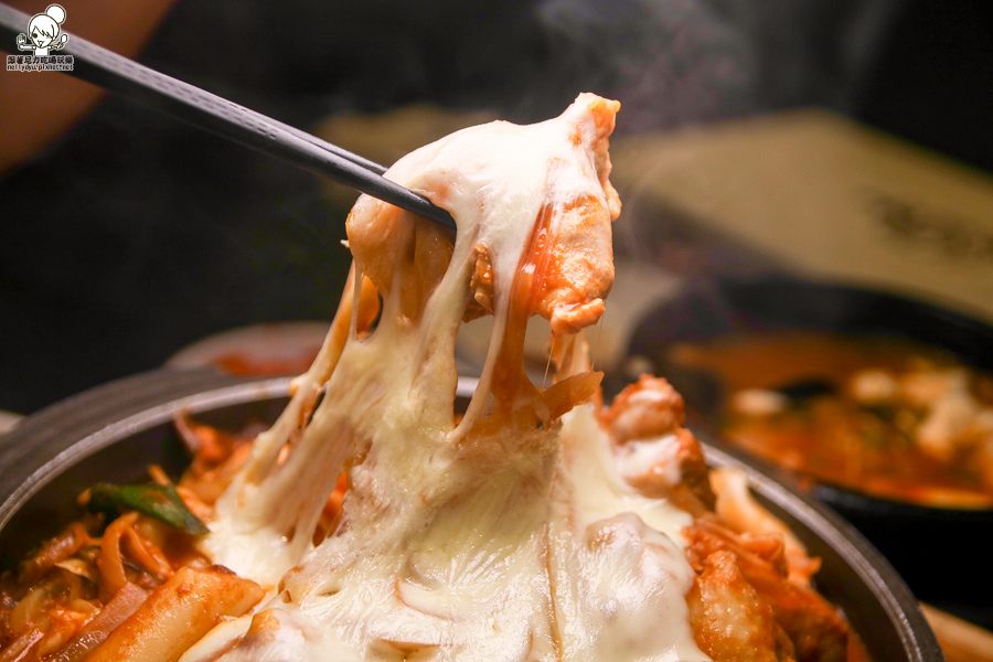 玉豆腐 韓國料理 部隊鍋 泡菜 免費小菜 鍋 家樂福-8677.jpg