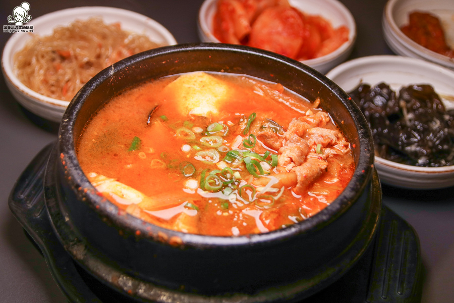 玉豆腐 韓國料理 部隊鍋 泡菜 免費小菜 鍋 家樂福-8649.jpg