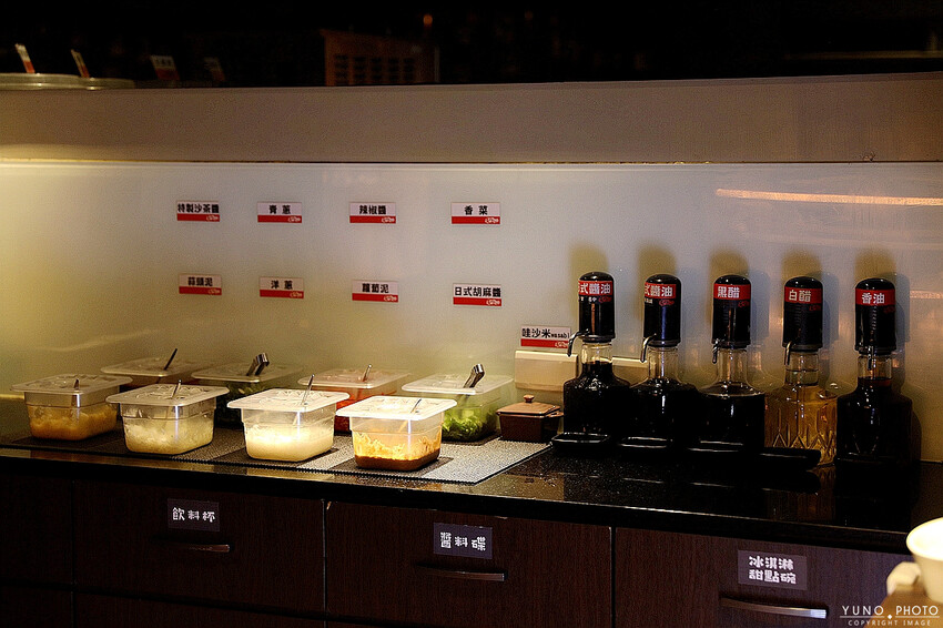 宜蘭縣五結鄉在地海鮮火鍋王者！超猛海鮮霸氣上桌 尚青的海味通通一網打盡 專屬停車場超方便｜湯蒸火鍋-宜蘭利澤店