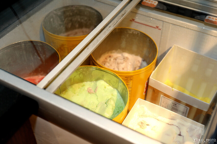 宜蘭縣五結鄉在地海鮮火鍋王者！超猛海鮮霸氣上桌 尚青的海味通通一網打盡 專屬停車場超方便｜湯蒸火鍋-宜蘭利澤店