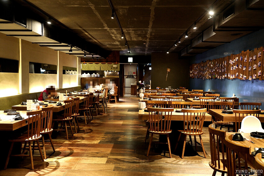 宜蘭縣五結鄉在地海鮮火鍋王者！超猛海鮮霸氣上桌 尚青的海味通通一網打盡 專屬停車場超方便｜湯蒸火鍋-宜蘭利澤店