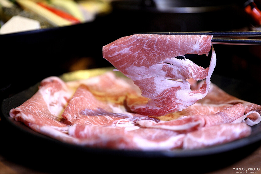 宜蘭縣五結鄉在地海鮮火鍋王者！超猛海鮮霸氣上桌 尚青的海味通通一網打盡 專屬停車場超方便｜湯蒸火鍋-宜蘭利澤店