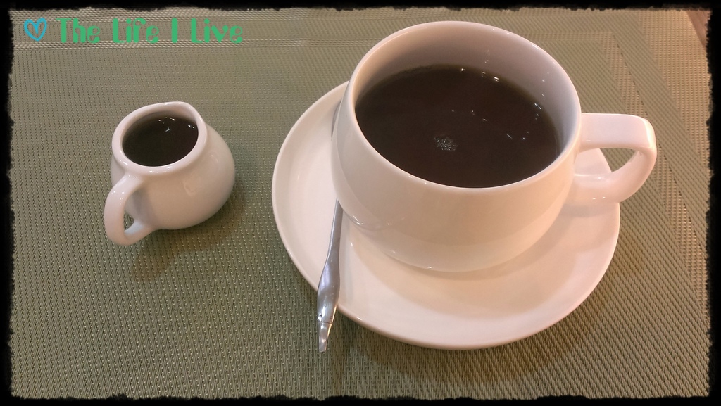 LA VIE CAF%5CE 17.jpg