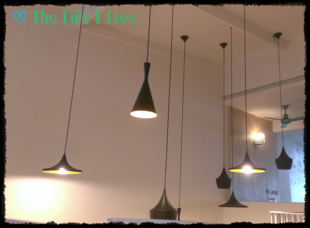 LA VIE CAF%5CE 14.jpg