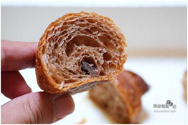 八月堂：中友百貨殿堂級可頌【八月堂】