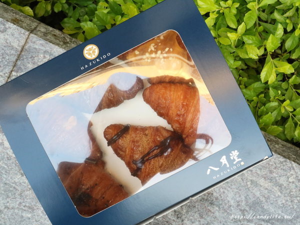 八月堂：台中美食│八月堂〃牛奶糖可頌新登場！11/11一日限定買一送一，不限口味～