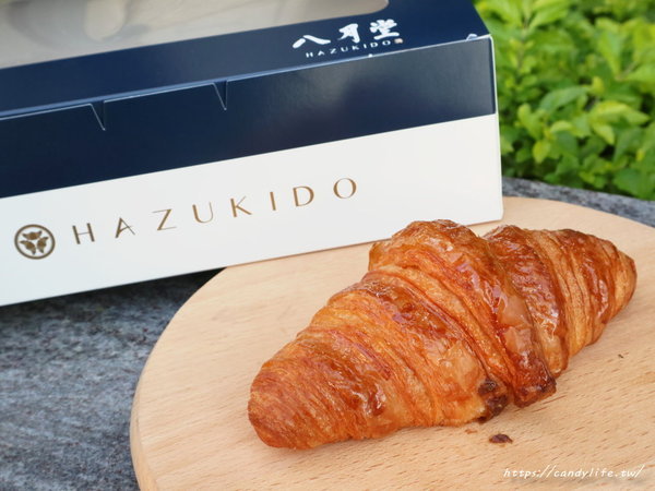 八月堂：台中美食│八月堂〃牛奶糖可頌新登場！11/11一日限定買一送一，不限口味～