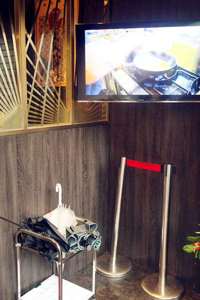 （FoOd桃園)♥【札幌炎神拉麵】桃園龜山林口長庚美食，帶給你1300度炙燒的美味拉麵以及那獨特的噴火秀