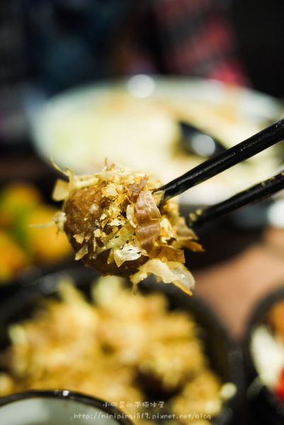 【美食│桃園龜山】札幌炎神拉麵-1300度炙燒-林口長庚美食-逛outlet好選擇