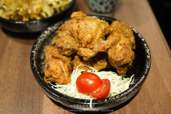 【美食│桃園龜山】札幌炎神拉麵-1300度炙燒-林口長庚美食-逛outlet好選擇