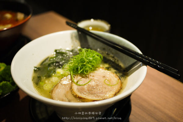 【美食│桃園龜山】札幌炎神拉麵-1300度炙燒-林口長庚美食-逛outlet好選擇