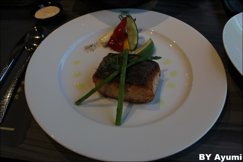 龍皇丹信仰餐飲：『愛評體驗團』一個很特別、很有特色的餐廳－龍皇丹信仰餐飲