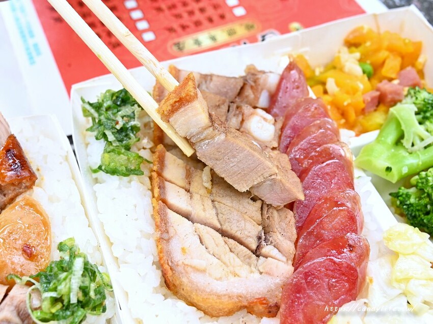 吉仕燒臘｜台中厲害燒臘便當，營業時間人潮沒停過，大推燒鴨腿便當，晚來吃不到！