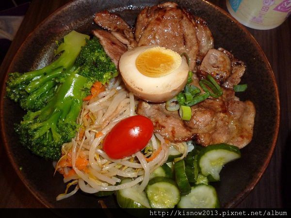 黑貓食堂燒肉飯：小小的食堂,滿滿的燒肉--黑貓食堂燒肉飯体驗心得