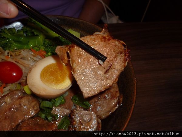 黑貓食堂燒肉飯：小小的食堂,滿滿的燒肉--黑貓食堂燒肉飯体驗心得