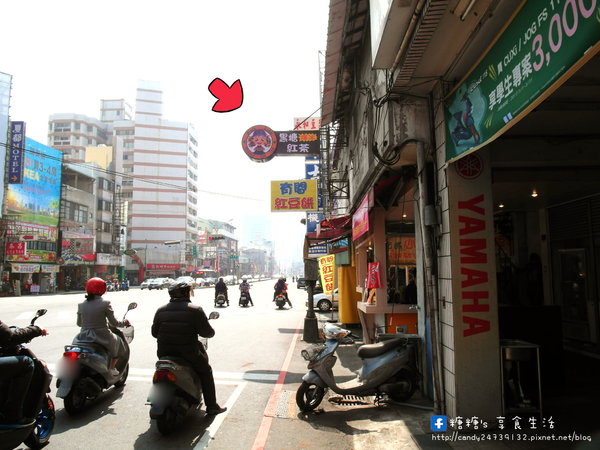 小珍妮-黑糖爆冰紅茶：〖台中│美食〗小珍妮-黑糖爆冰紅茶 ❤ 北屯區飲料推薦!!天然黑糖熬製而成，堅持品質，用料實在，價格親民~激推。黑糖爆冰紅茶、珍珠奶霸、鳳梨養樂多爆冰紅茶!!