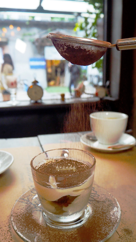 華山拍照打卡,情人節約會餐廳,中正區包廂小酒館,中正區pub,華山小酒館,華山pub,華山文創,華山市集,元宵節市集,華山約會餐廳推薦,北義料理