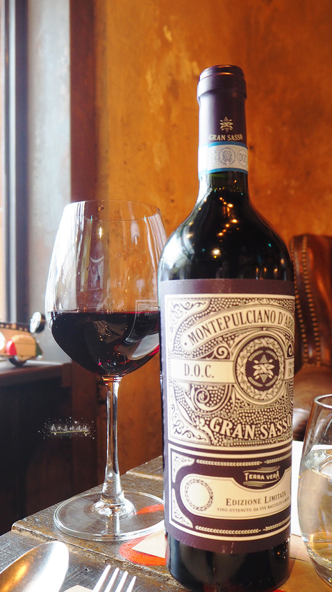 咖啡酒吧台北,忠孝新生調酒,華山咖啡廳,華山文創不限時餐廳,華山藝文特區不限時餐廳,華山網美餐廳,新生南路酒吧,週末小酌台北,週末小酌華山