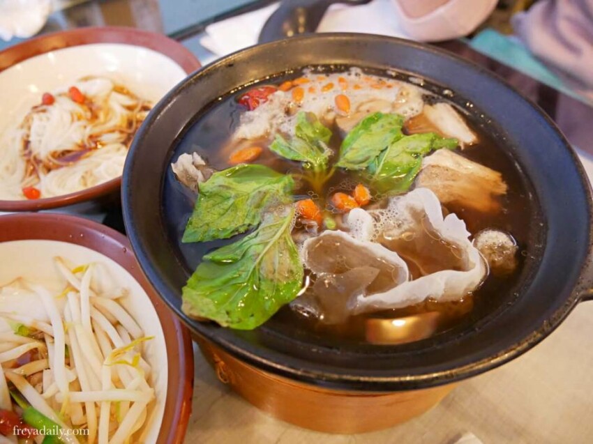 2021,Mar │ 永吉樂 羊仔湯屋  │ 延三夜市美食 必吃羊油麵線 台北一人羊肉爐