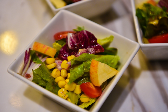 蘑菇pasta:台中龍井區美食-東海商圈高cp值平價美義式料理,首推舒芙蕾厚鬆餅,還有各式主題打卡牆化身為網美!