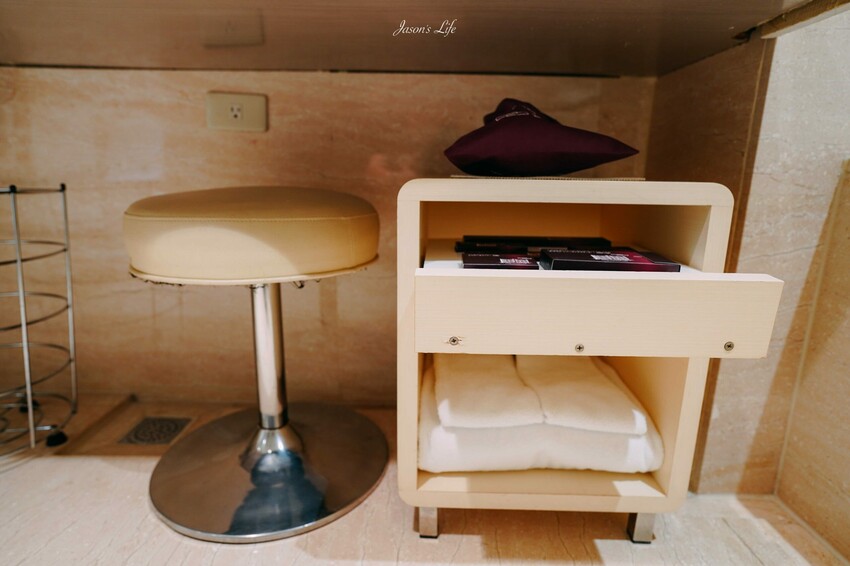 【台中西屯｜住宿】台中商旅。近交流道，台中高CP值住宿，顛覆老品牌迷思，乾淨空間大