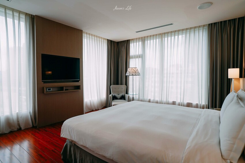 【台中西屯｜住宿】台中商旅。近交流道，台中高CP值住宿，顛覆老品牌迷思，乾淨空間大