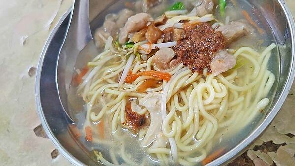 新北市中和區華福街無名麵店｜沒有店名沒有招牌爆高ＣＰ值美味的無名麵店