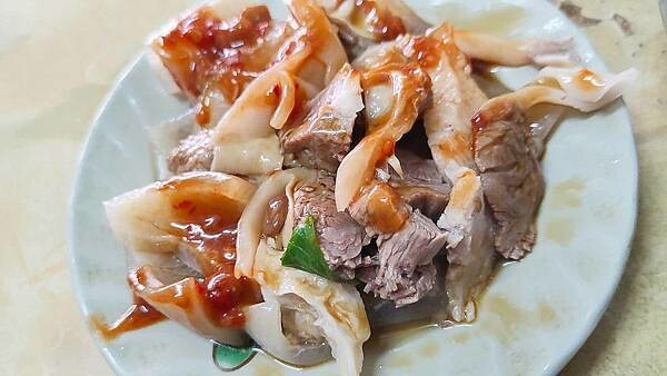 新北市中和區華福街無名麵店｜沒有店名沒有招牌爆高ＣＰ值美味的無名麵店