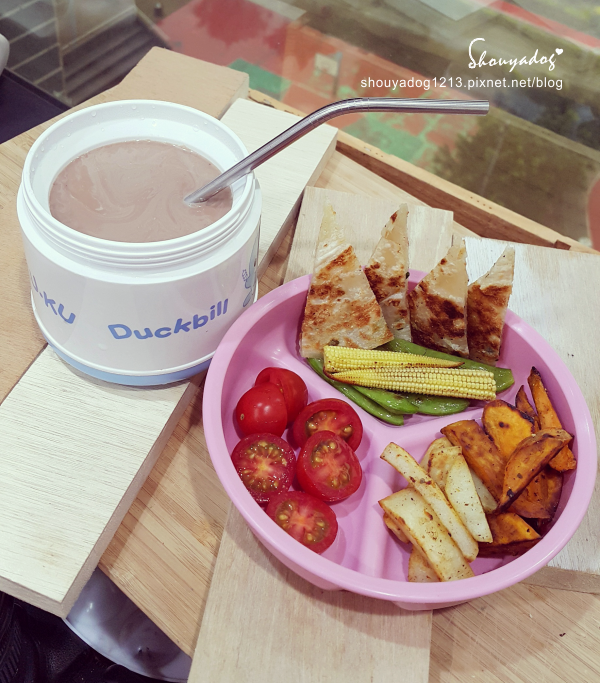 義美香酥蔥油餅：【冷凍食品】下午茶點心的好選擇 義美香酥蔥油餅