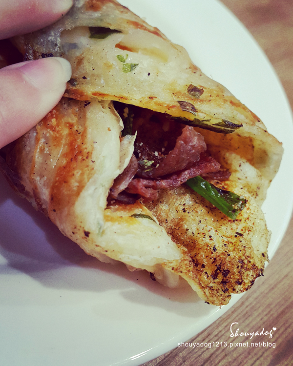 義美香酥蔥油餅：【冷凍食品】下午茶點心的好選擇 義美香酥蔥油餅