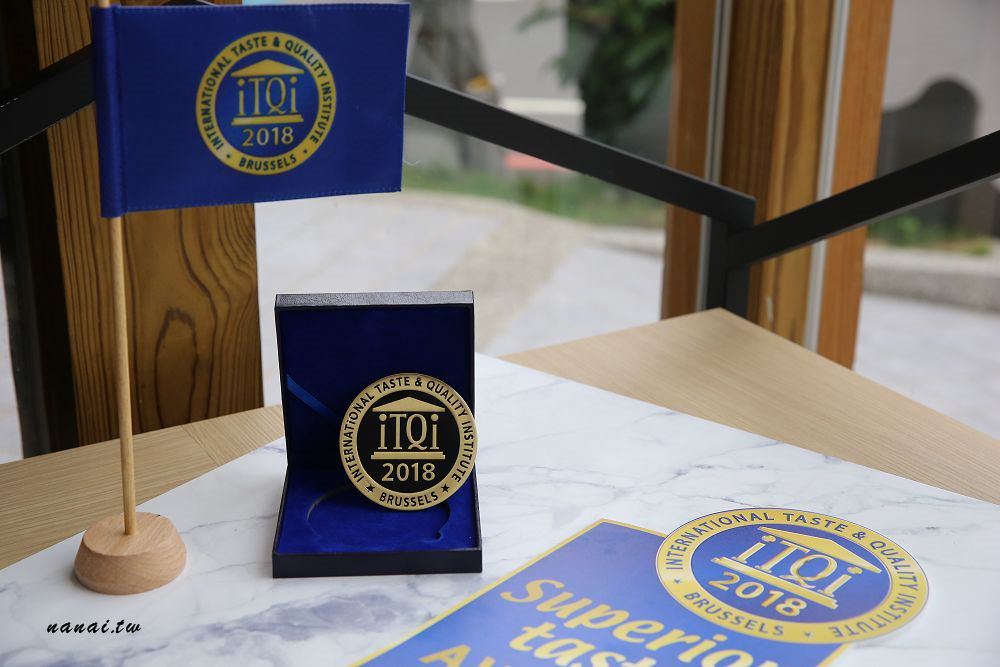 台中喫茶小舖。隱藏在手搖飲界的台灣之光,日系文青木質風格,二星級手搖飲料店 - Nana愛旅行札記