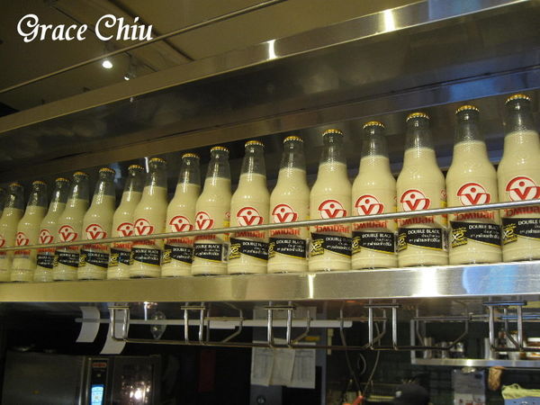 倆倆號(台北站前店)_熱壓吐司 早餐 下午茶點心 泰國維他奶 越南咖啡