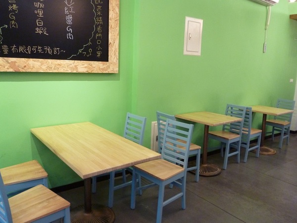 熊老闆輕食水煮:輕鬆乾淨的用餐空間--熊老闆水煮料理餐廳体驗心得