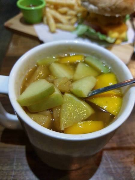 蘑菇pasta：蘑菇pasta-東海商圈義式料裡  餐點、服務都在水準之上  二店開在隔壁  賣的餐點不同  下禮拜再來試試