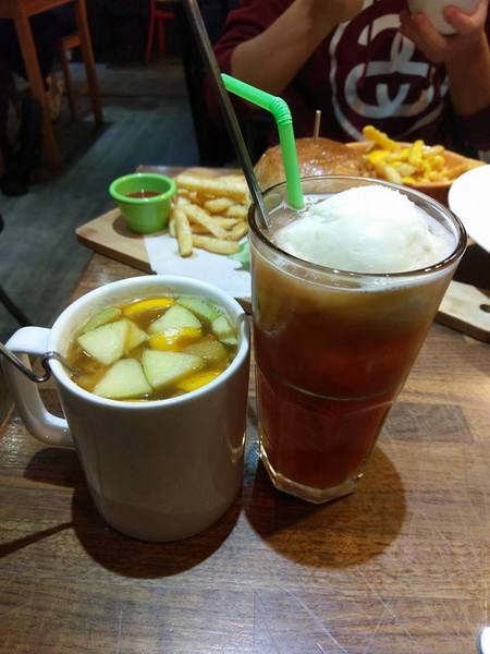 蘑菇pasta：蘑菇pasta-東海商圈義式料裡  餐點、服務都在水準之上  二店開在隔壁  賣的餐點不同  下禮拜再來試試