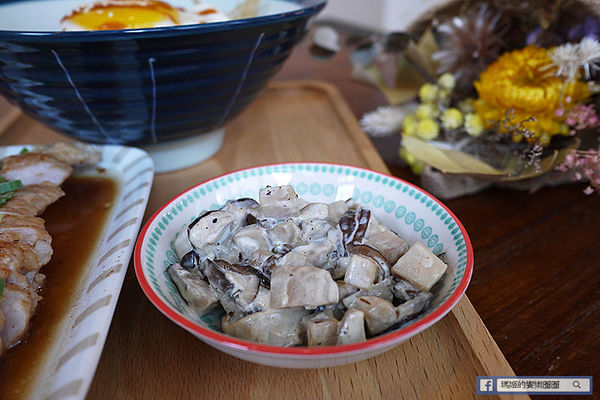 台北美食【伍伍零咖啡與餐】乾燥花咖啡館。士林芝山早午餐推薦
