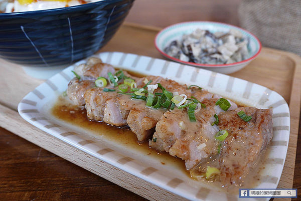 台北美食【伍伍零咖啡與餐】乾燥花咖啡館。士林芝山早午餐推薦