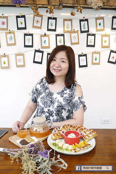 台北美食【伍伍零咖啡與餐】乾燥花咖啡館。士林芝山早午餐推薦