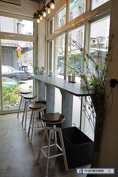 台北美食【伍伍零咖啡與餐】乾燥花咖啡館。士林芝山早午餐推薦