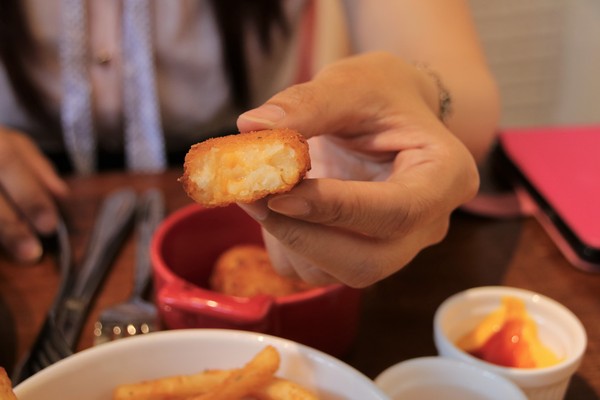 伍伍零-咖啡與餐:【台北美食】士林美食-芝山站早午餐~伍伍零550cafe咖啡,美拍的乾燥花牆,台北約會新地標,IG熱門打卡