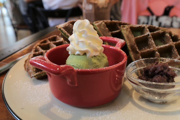 伍伍零-咖啡與餐:【台北美食】士林美食-芝山站早午餐~伍伍零550cafe咖啡,美拍的乾燥花牆,台北約會新地標,IG熱門打卡