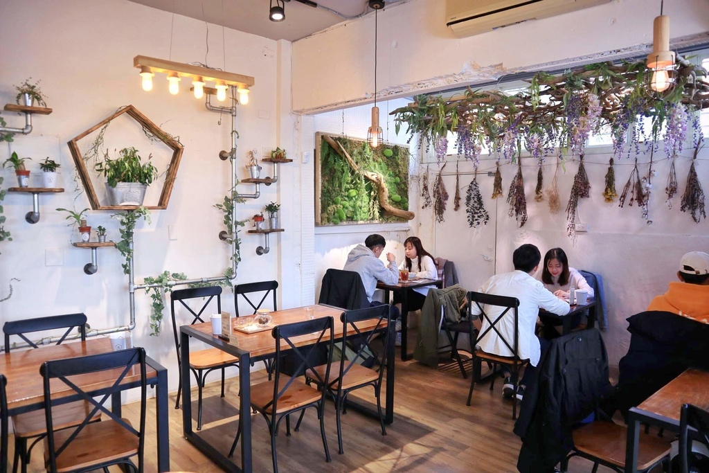 伍伍零550 - 咖啡與餐