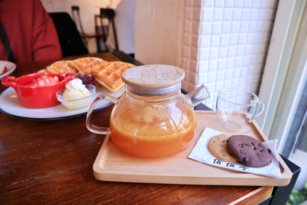 伍伍零550 - 咖啡與餐