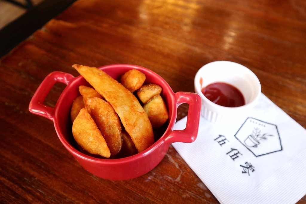 伍伍零550 - 咖啡與餐