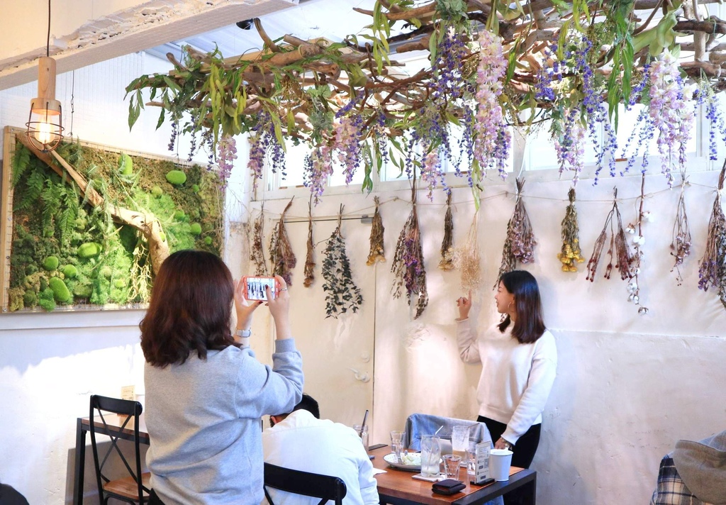 伍伍零550 - 咖啡與餐