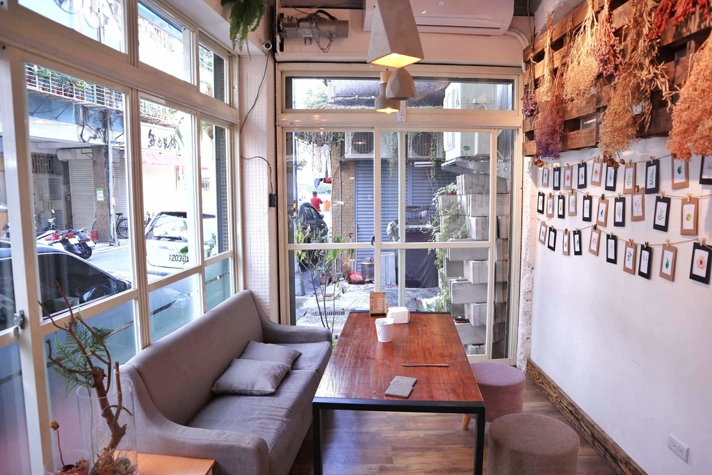 伍伍零550 - 咖啡與餐