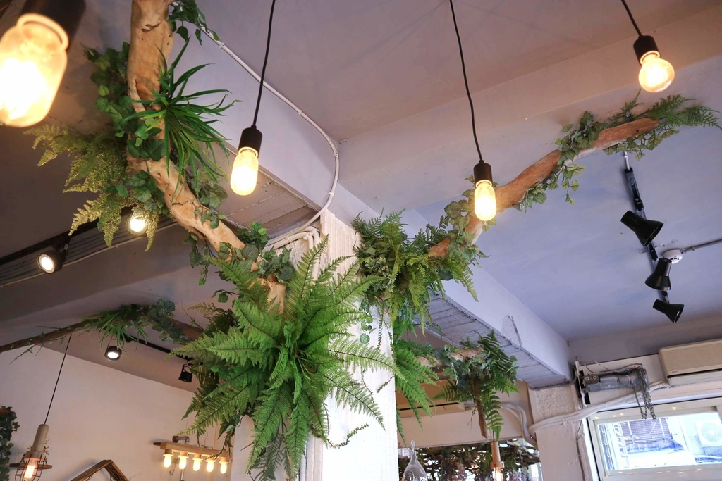 伍伍零550 - 咖啡與餐